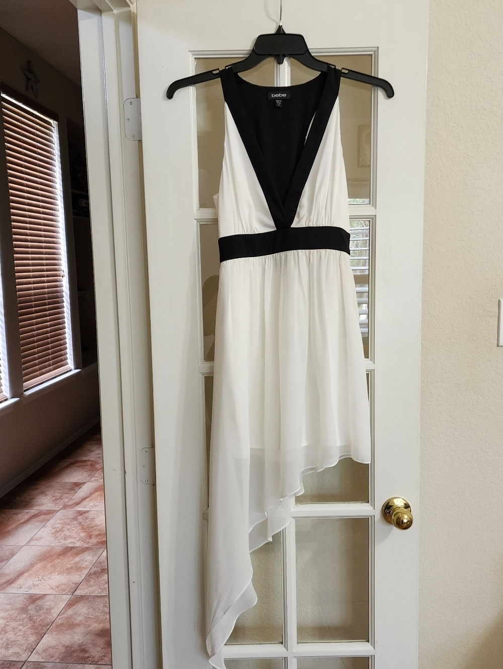 Bebe Black White Asymmetrical Dress XS High Low Chiffon V Neck
